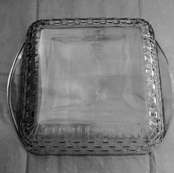 Anchor Hocking Clear Basketweave 8" Sq. Baker - Picture 5 of 5